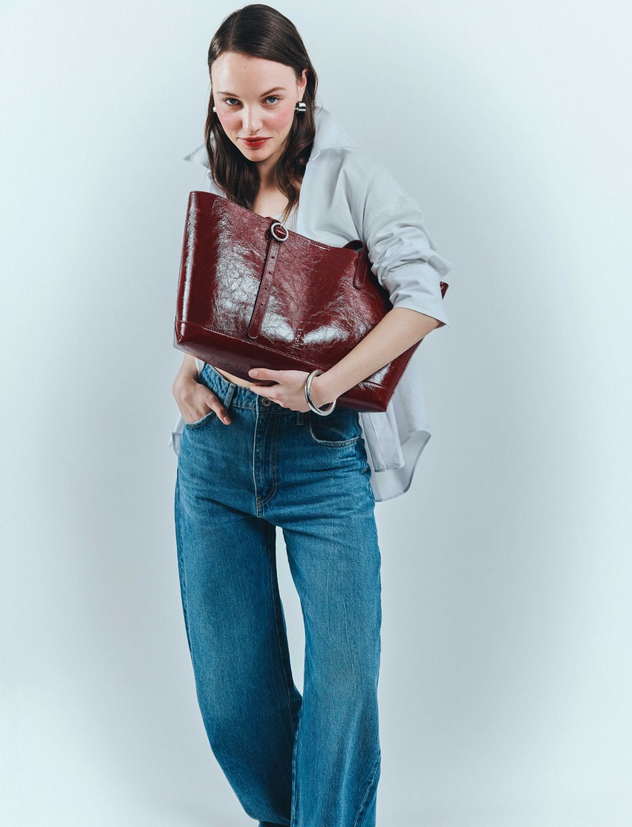 LE CABAS : CUIR VERNI BURGUNDY