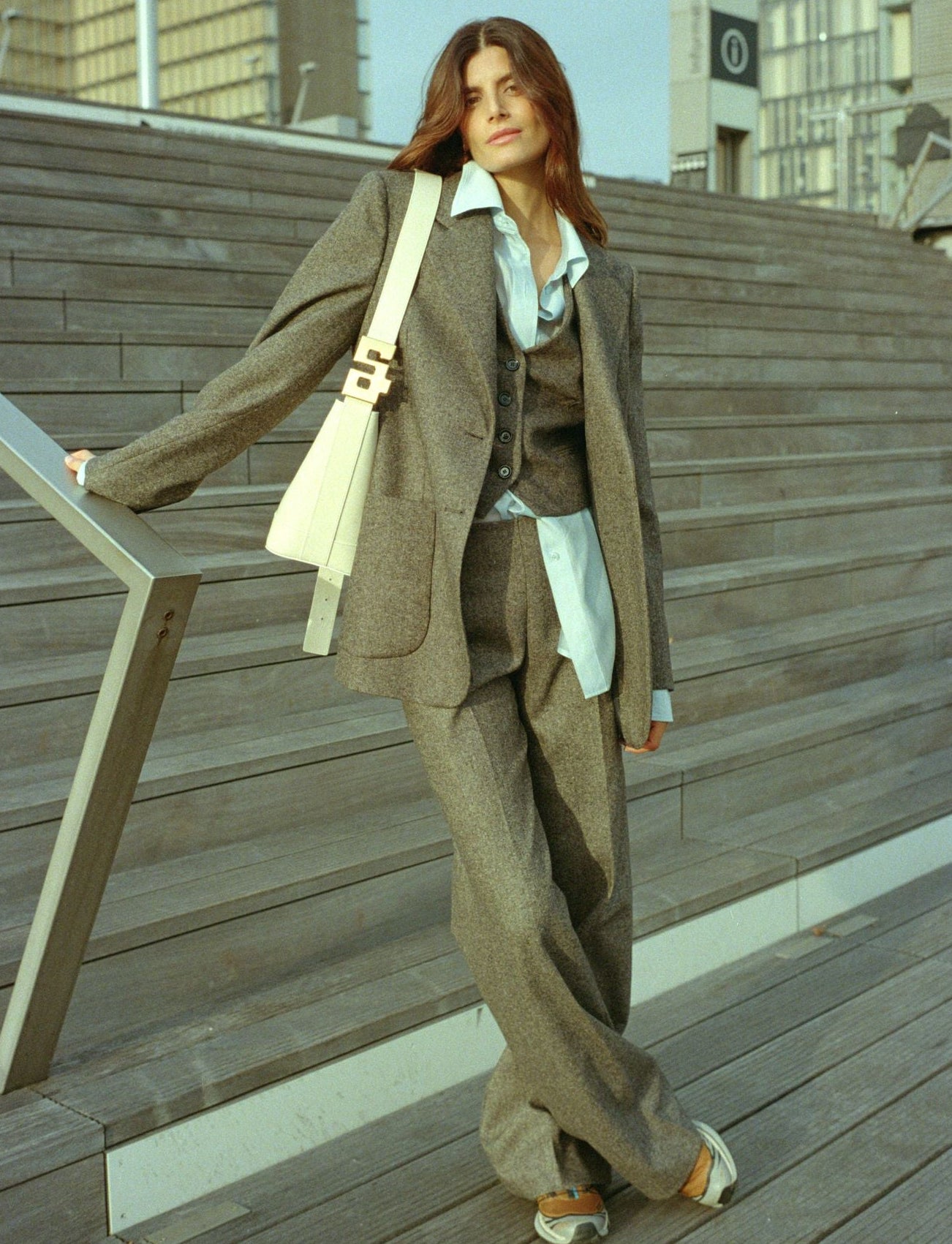 LE DAY DREAM : CUIR VERNI IVOIRE