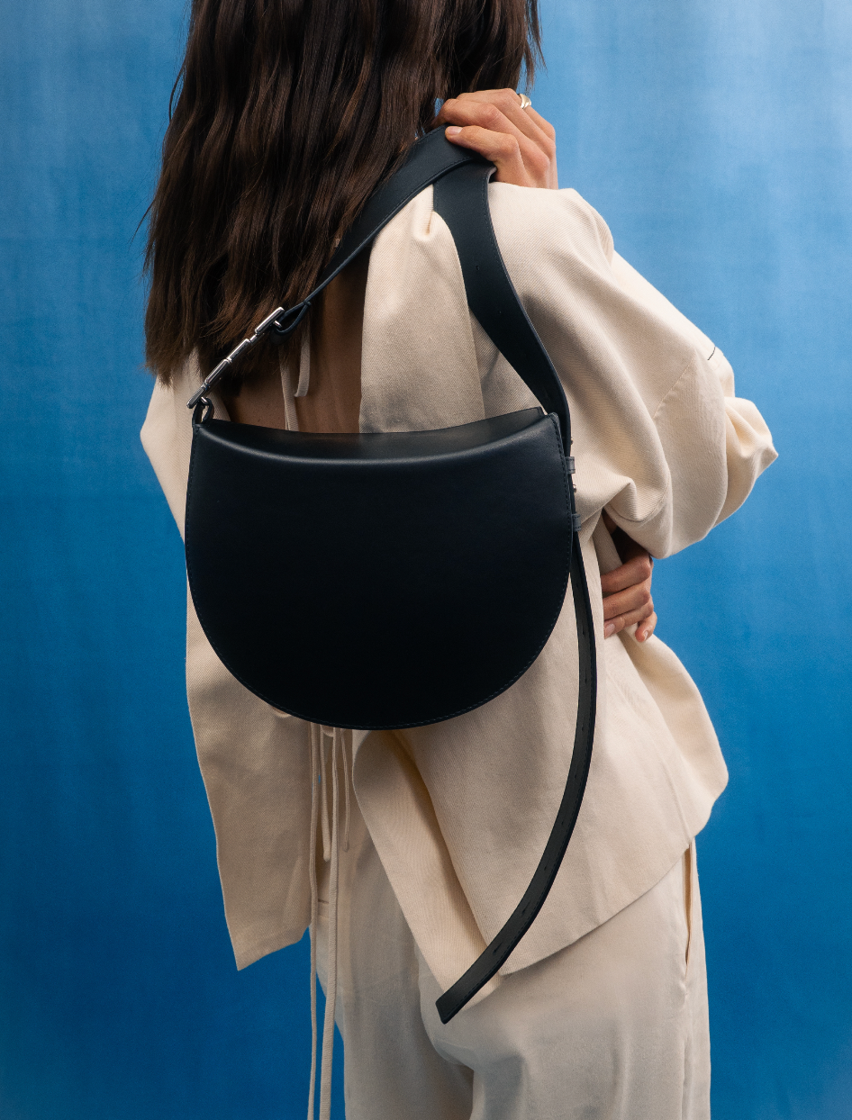 シティラブ：ブラックレザー