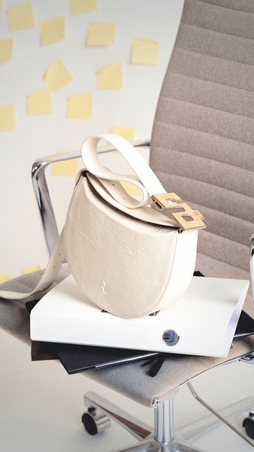 LE CITYLOVE X JULIETTEDHRL : CUIR VERNI IVOIRE
